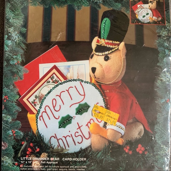 Bucilla Little Drummer Bear Christmas Card Holder Felt Kit 12”x10” Vintage - Picture 4 of 10